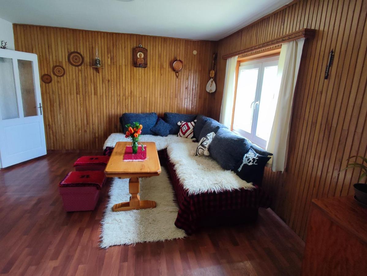 Cemerno Cottage Gacko Eksteriør bilde